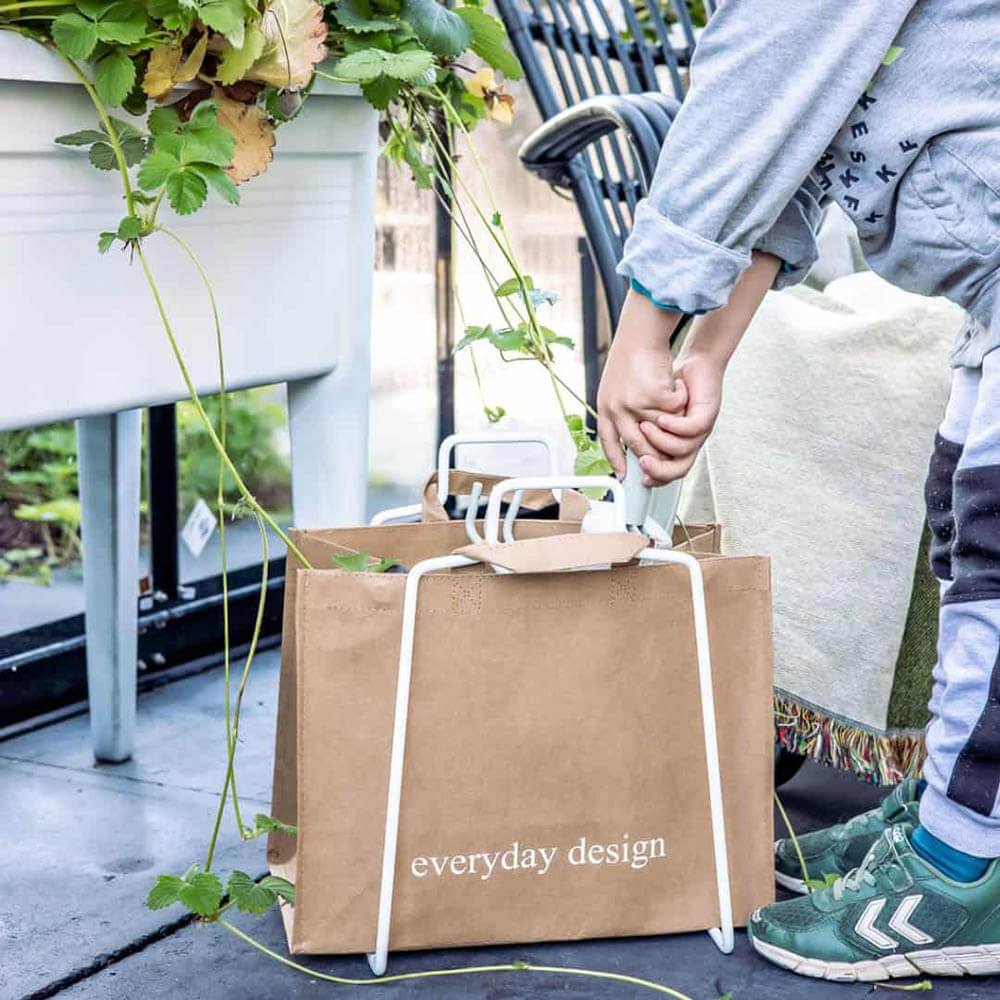 LAHTI-Halter und eine waschbare Papiertasche