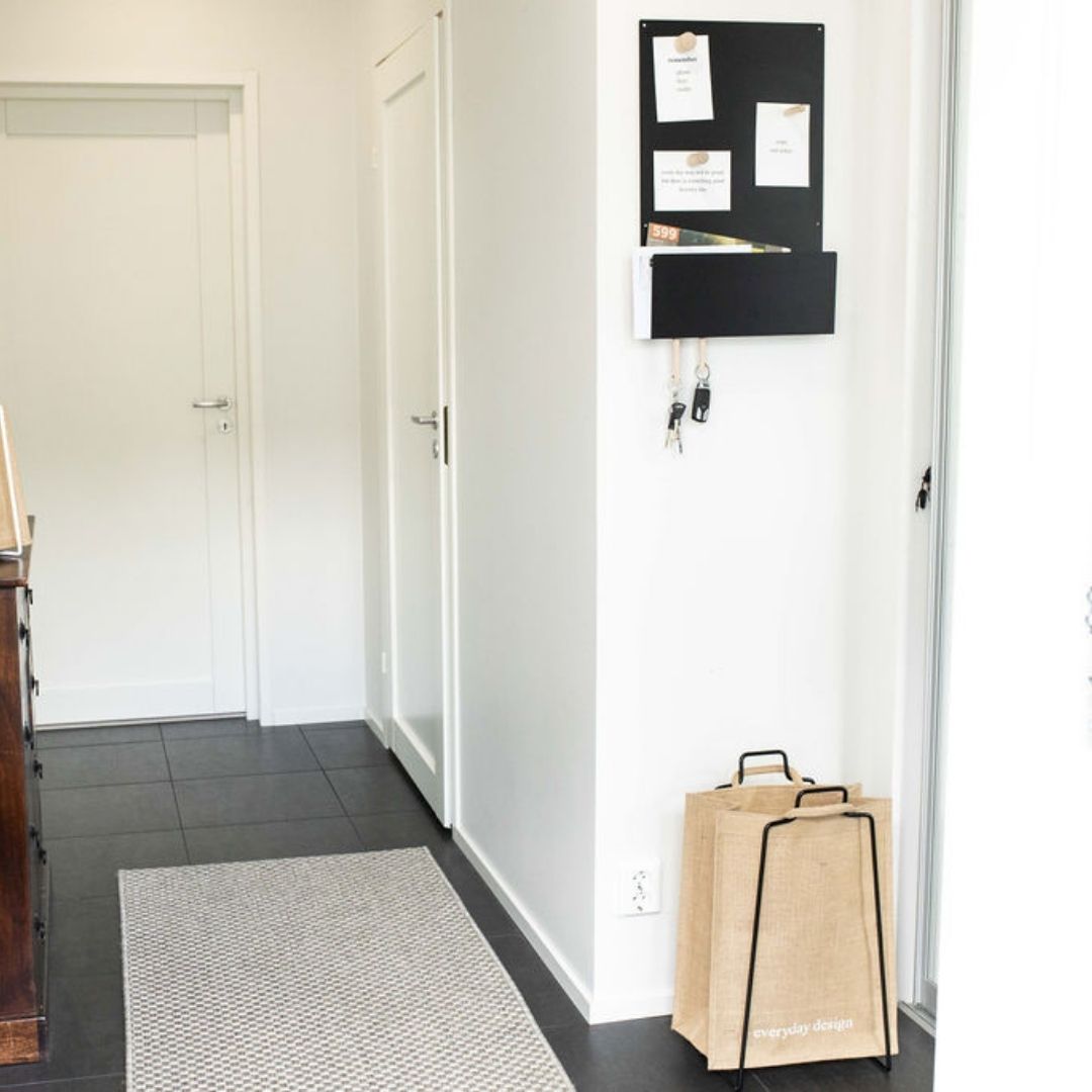 HELSINKI-Papiertütenhalter schwarz mit Jutetasche