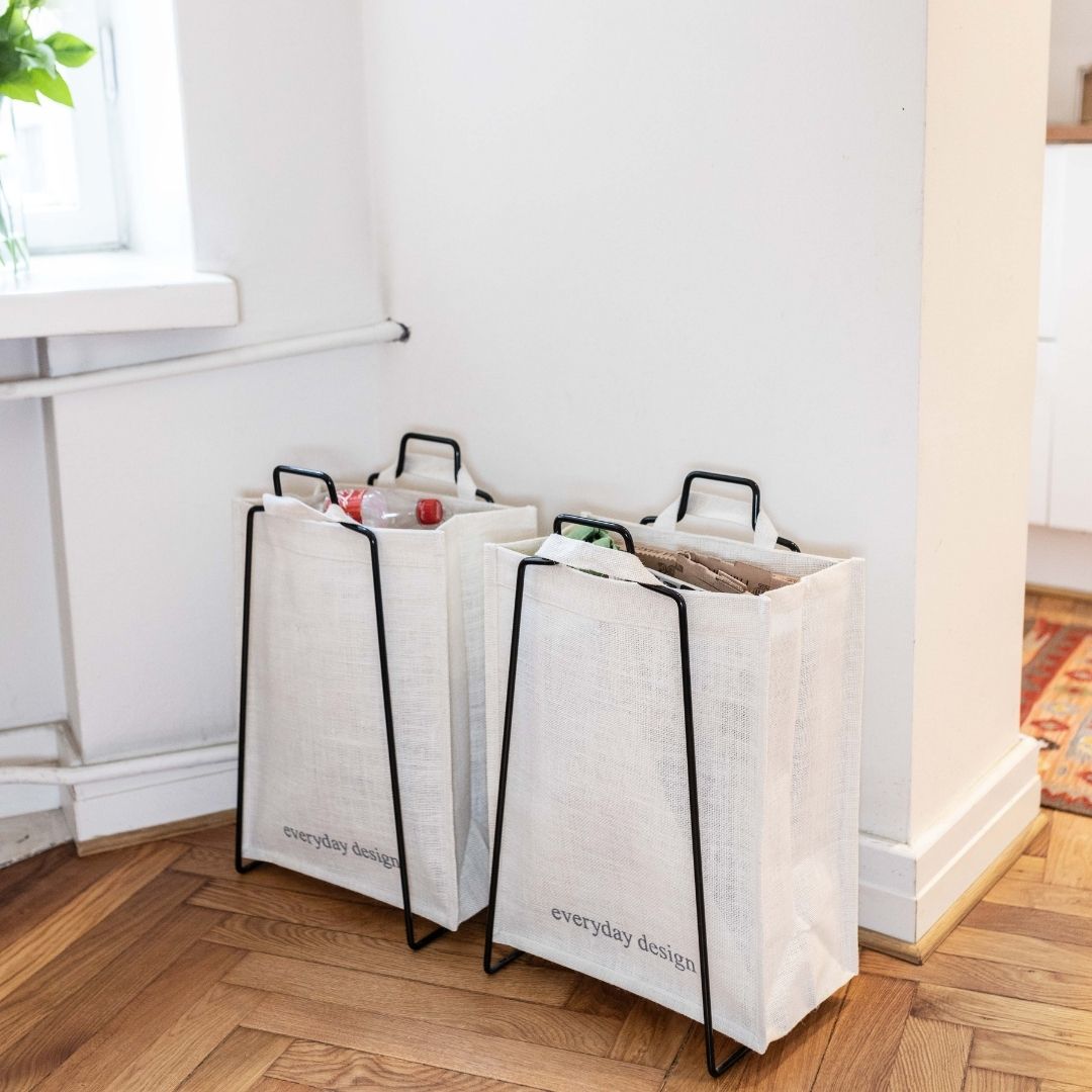 HELSINKI-Papiertütenhalter schwarz mit Jutetasche