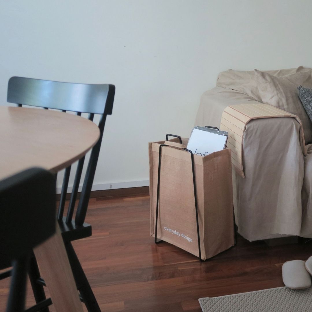 HELSINKI-Papiertütenhalter schwarz mit Jutetasche