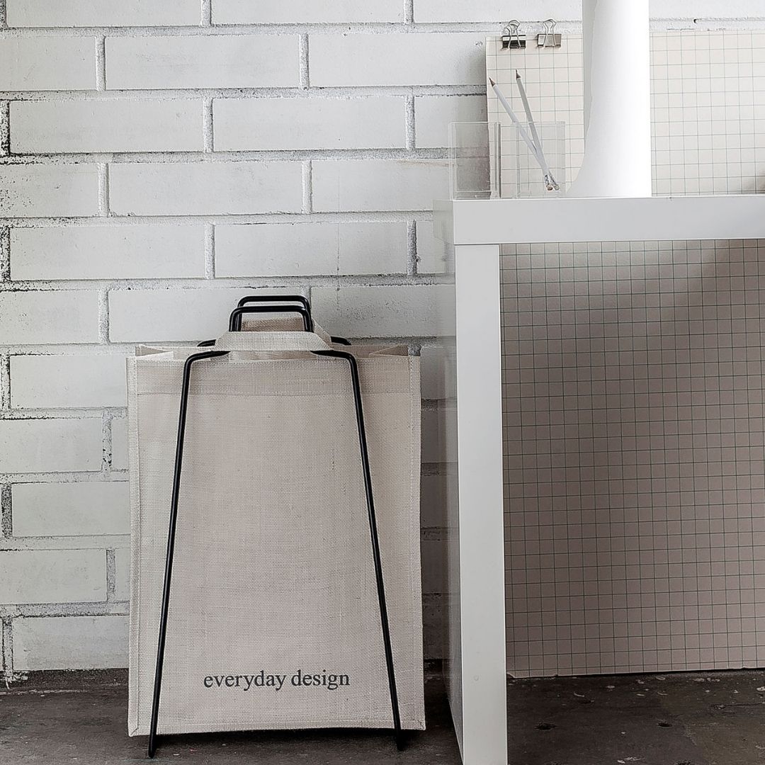 HELSINKI-Papiertütenhalter schwarz mit Jutetasche