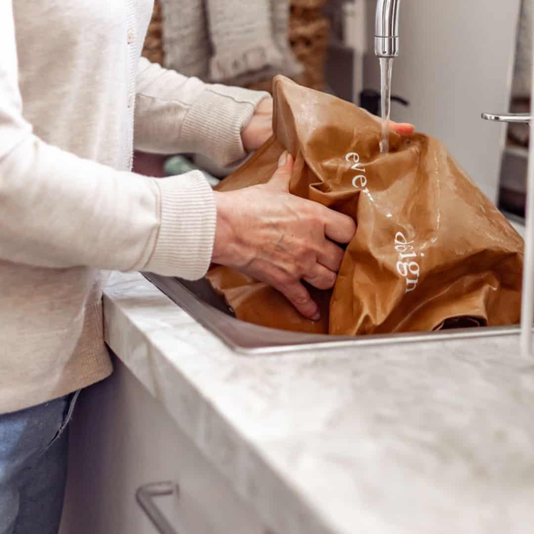 HELSINKI-Papiertütenhalter orange﻿ und eine waschbare Papiertasche