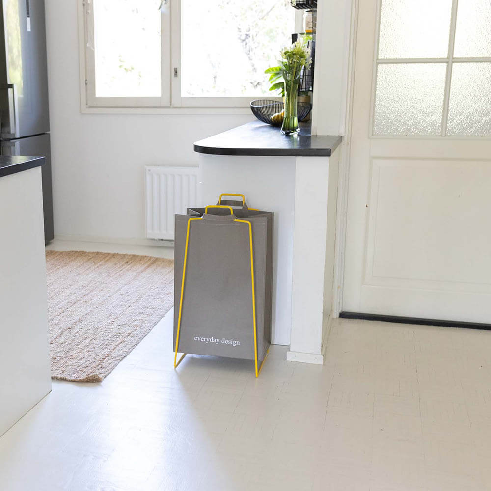 TURKU XL Halter ﻿gelb und eine waschbare Papiertasche