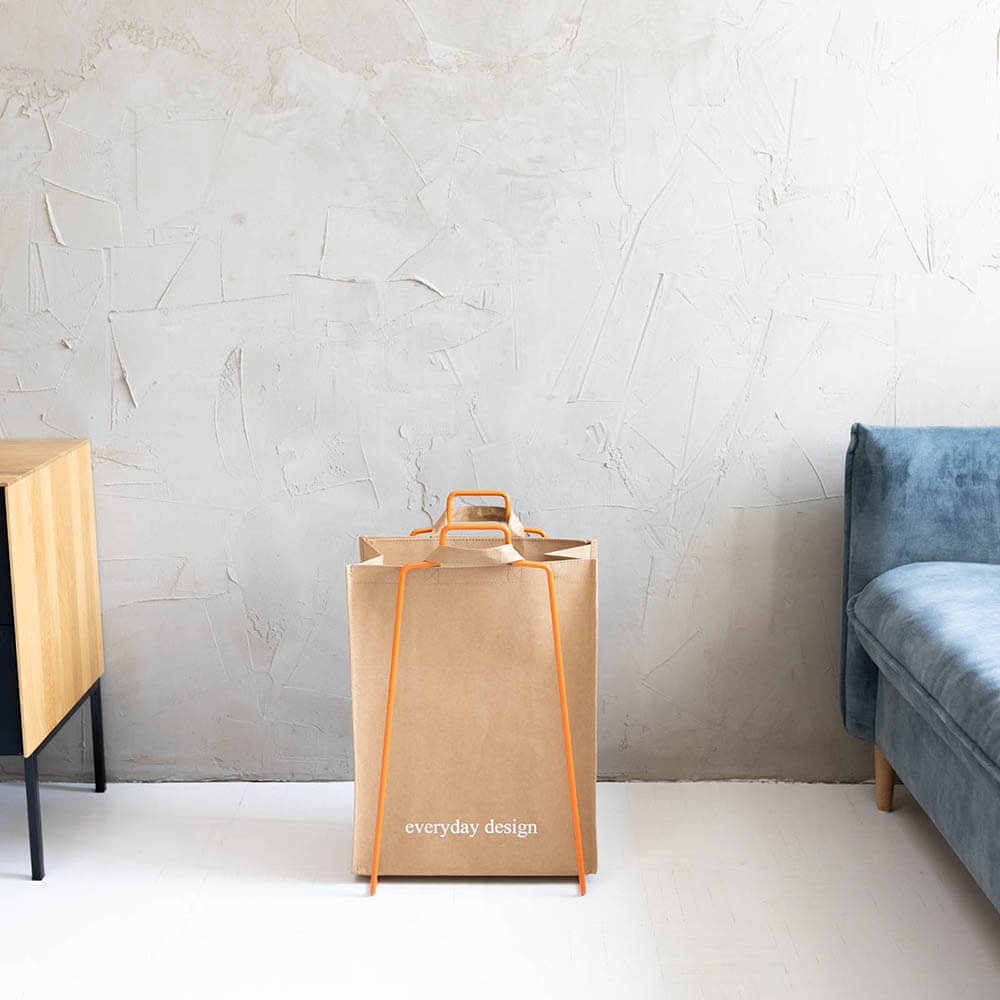 HELSINKI-Papiertütenhalter orange﻿ und eine waschbare Papiertasche