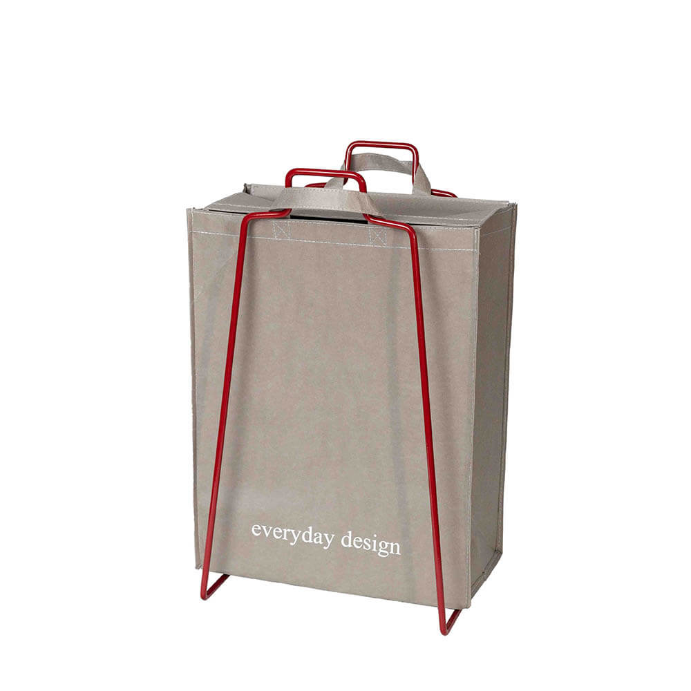 HELSINKI-Papiertütenhalter rubinrot und eine waschbare Papiertasche