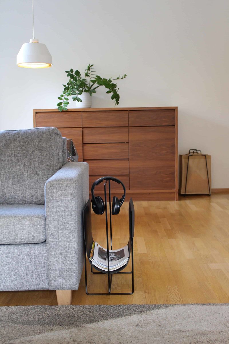 ESPOO-Magazinhalter schwarz