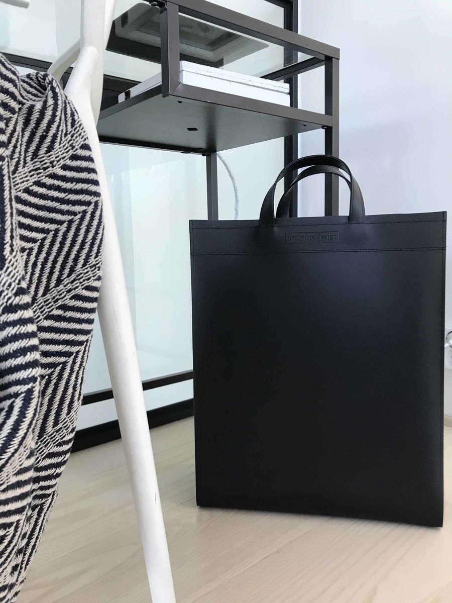 VAASA-Tasche aus Recyclingleder schwarz