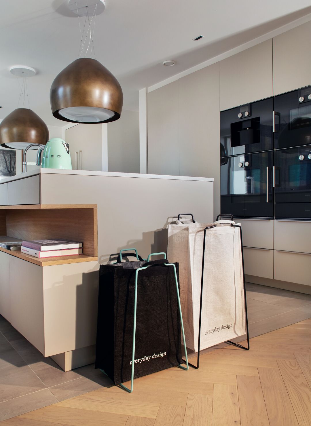 HELSINKI-Papiertütenhalter türkis﻿ mit Jutetasche