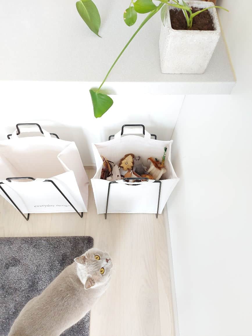 Multifunktionale IVALO-Ablage schwarz