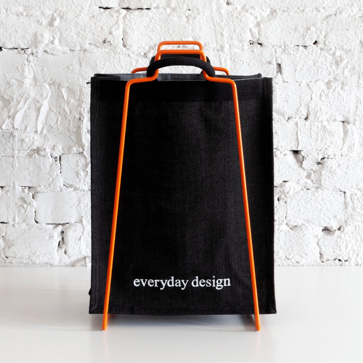 HELSINKI-halter orange﻿ mit Jutetasche